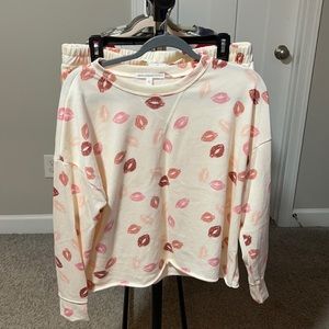 NWT women's pajama set